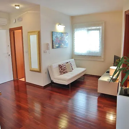 Gaga Apartman